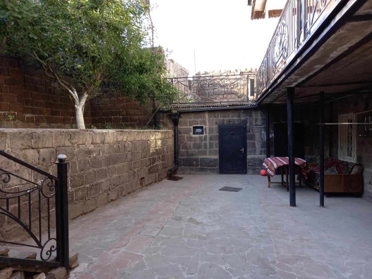 Bed and Breakfast H.A.S.K Gyumri Esterno foto